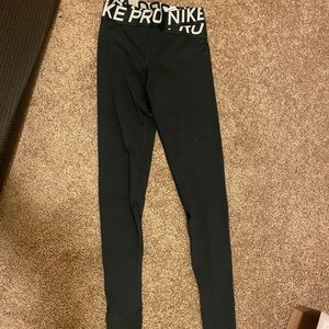 Nike Pro Workout Leggings